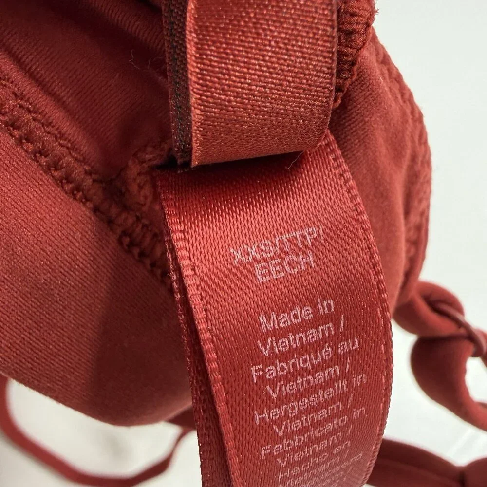 SKIMS Fits Everyone Red Triangle Bralette Wireles Stretch Lounge Bra Minimalist - Picture 6 of 6